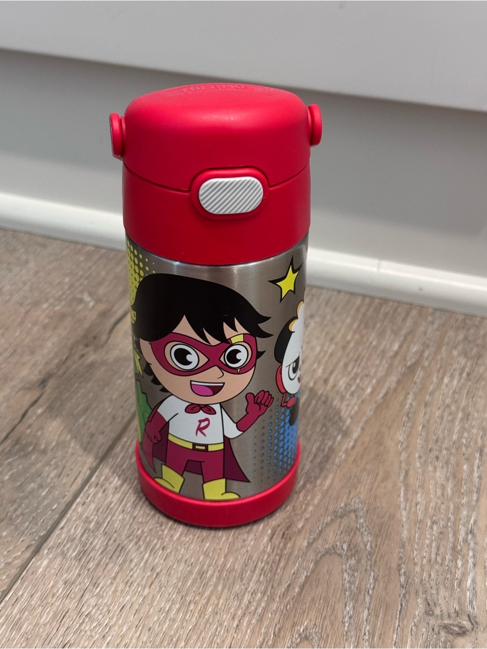 Thermos FUNtainer kids 12oz stainless steel water bottle